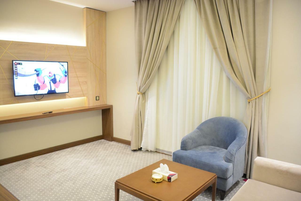 الايوان للاجنحة الفندقية E1 Hotel Al Kharj Ngoại thất bức ảnh