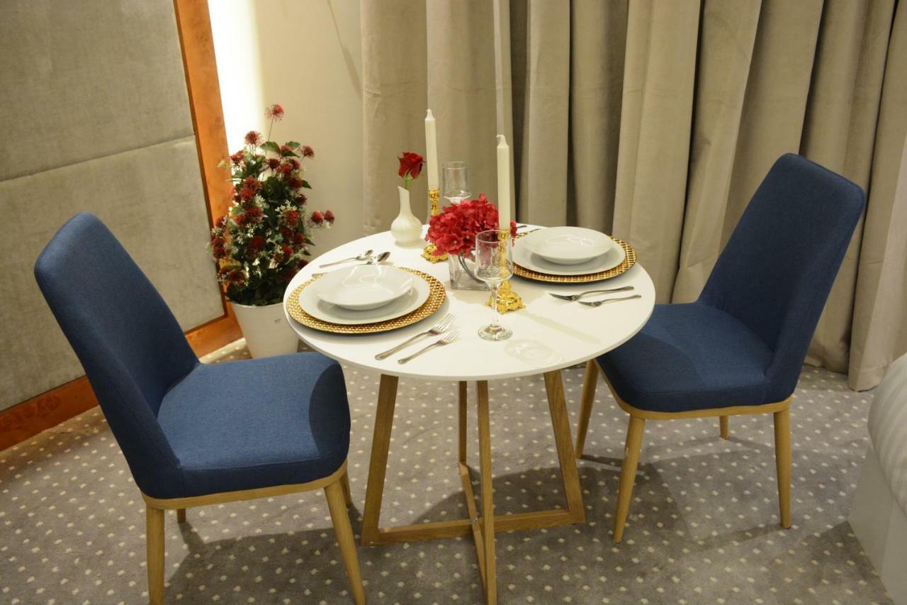الايوان للاجنحة الفندقية E1 Hotel Al Kharj Ngoại thất bức ảnh