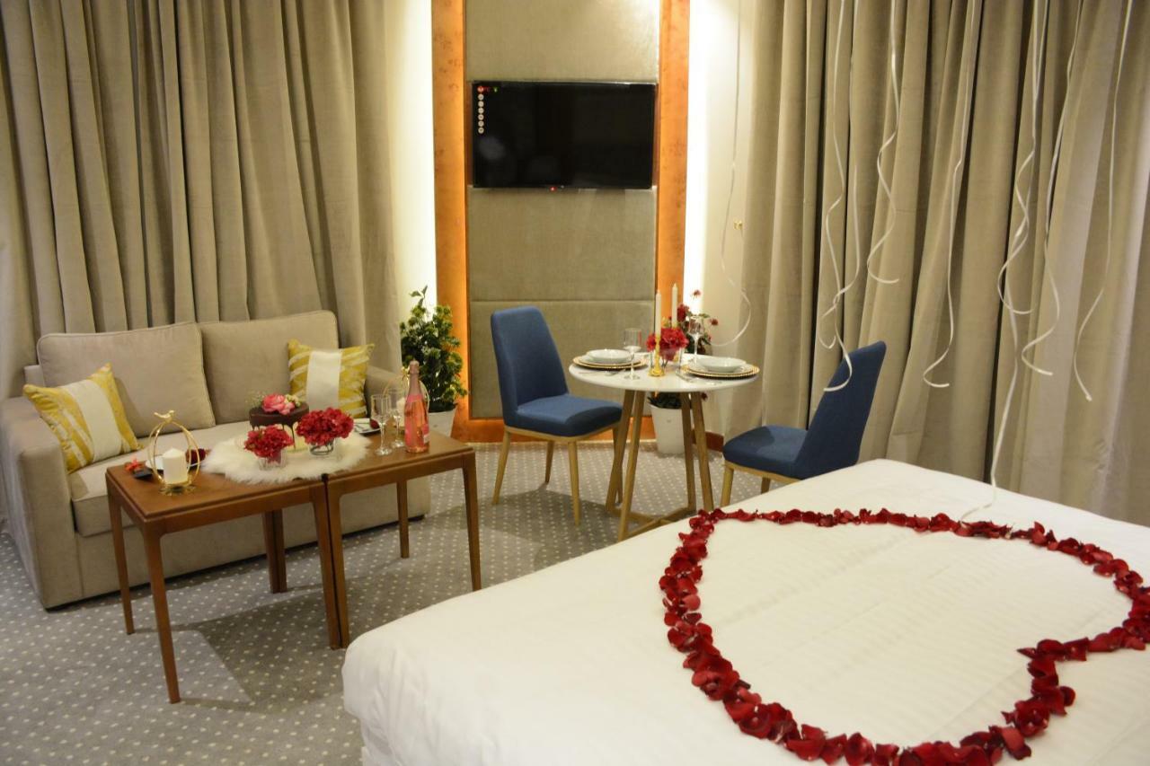 الايوان للاجنحة الفندقية E1 Hotel Al Kharj Ngoại thất bức ảnh