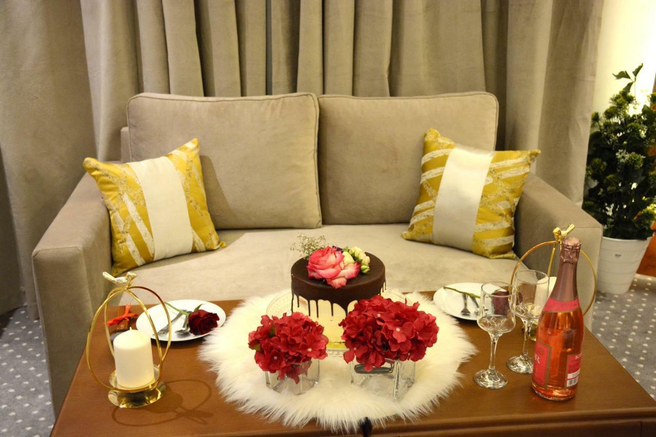 الايوان للاجنحة الفندقية E1 Hotel Al Kharj Ngoại thất bức ảnh