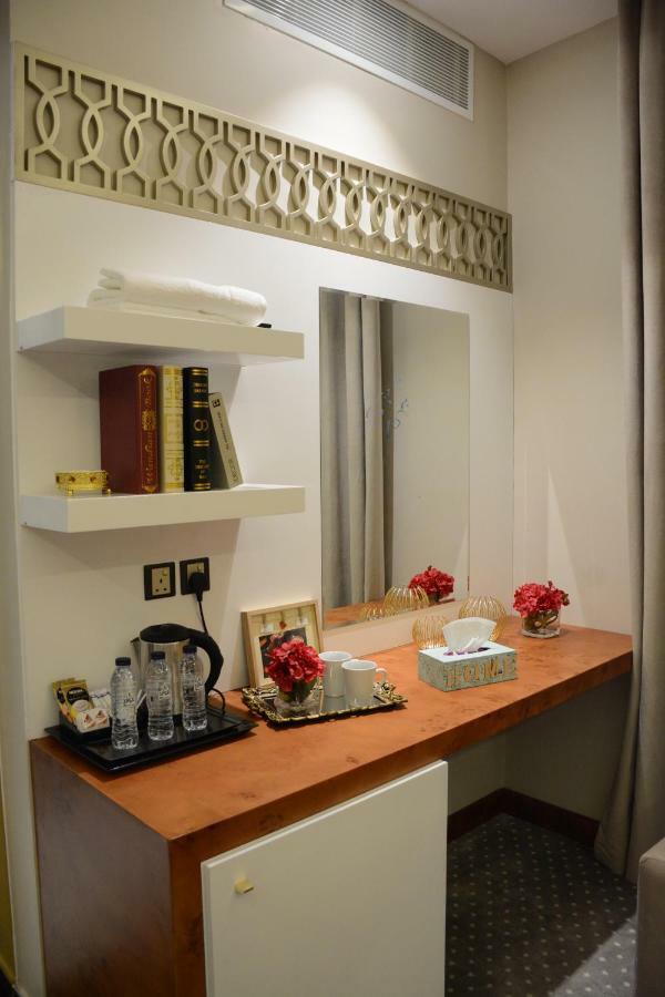 الايوان للاجنحة الفندقية E1 Hotel Al Kharj Ngoại thất bức ảnh